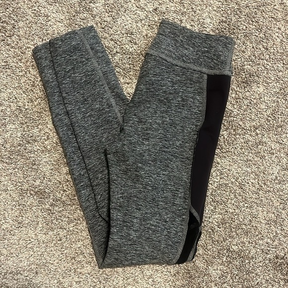 Beyond Yoga Black Charcoal Spacedye Mid Rise 7/8 Leggings with Mesh Cutouts XS - Picture 11 of 11